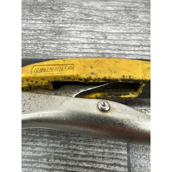 Roadpro Tools Open Stock RPS4028 10 Inch Curved Locking Pliers {L} - Picture 14 of 16